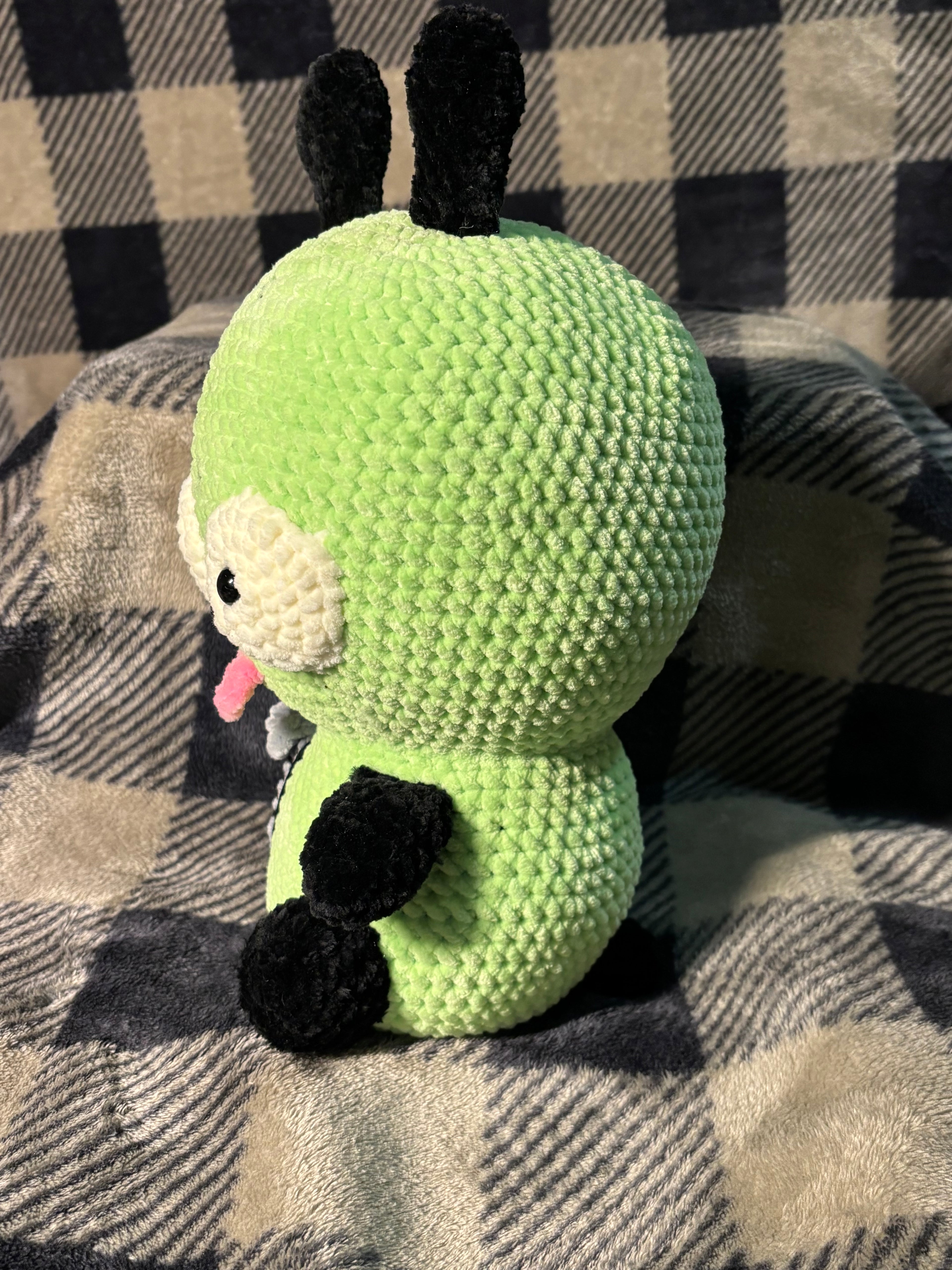 Chaotic Alien Gremlin Plush Familiar