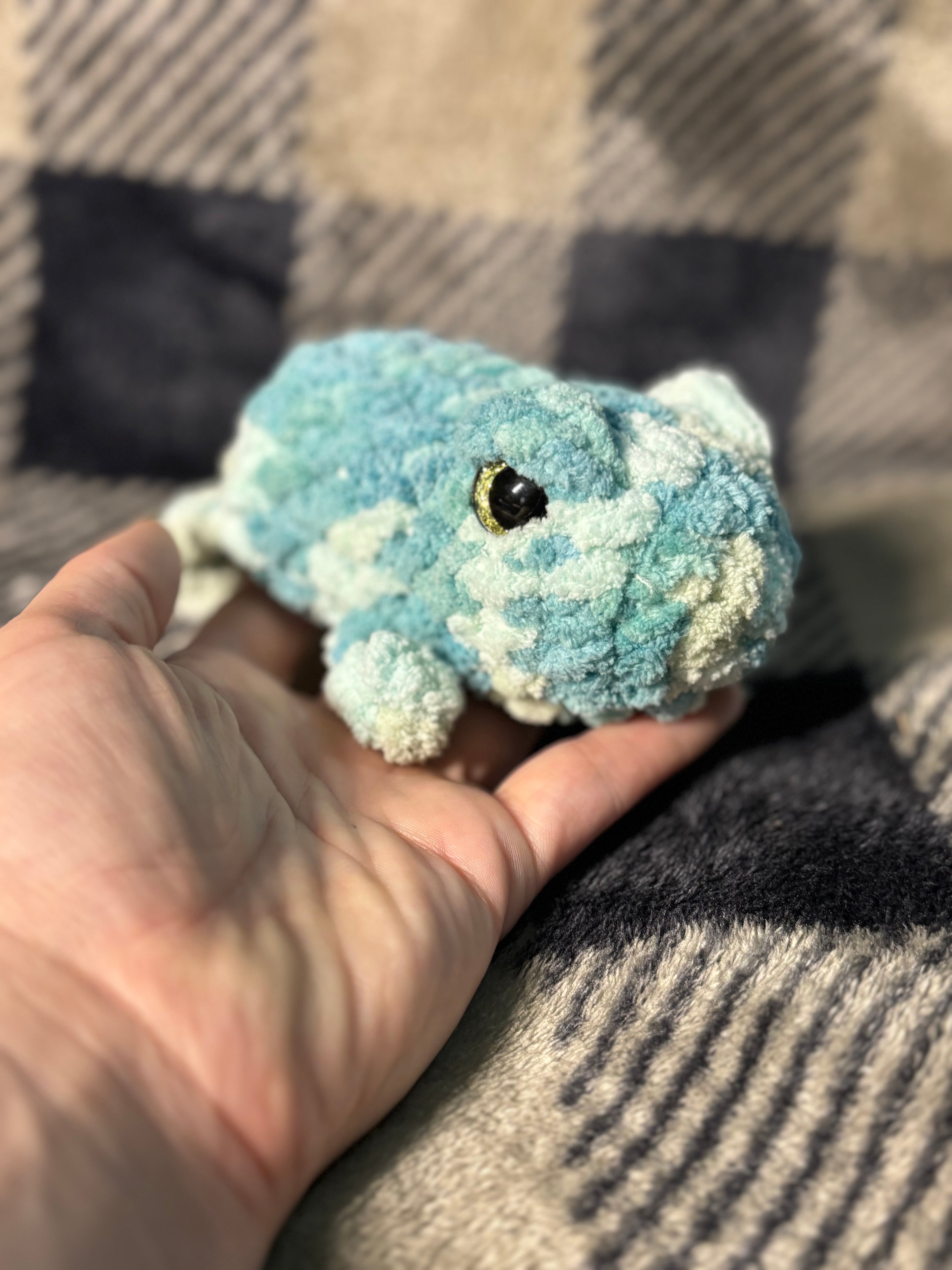 Shades of Blue Frog Familiar