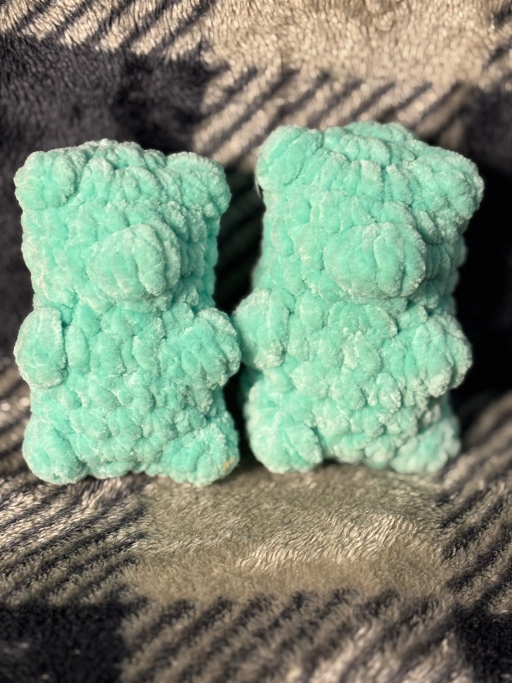 Tiny Gummy Bear Familiar (Seaglass)
