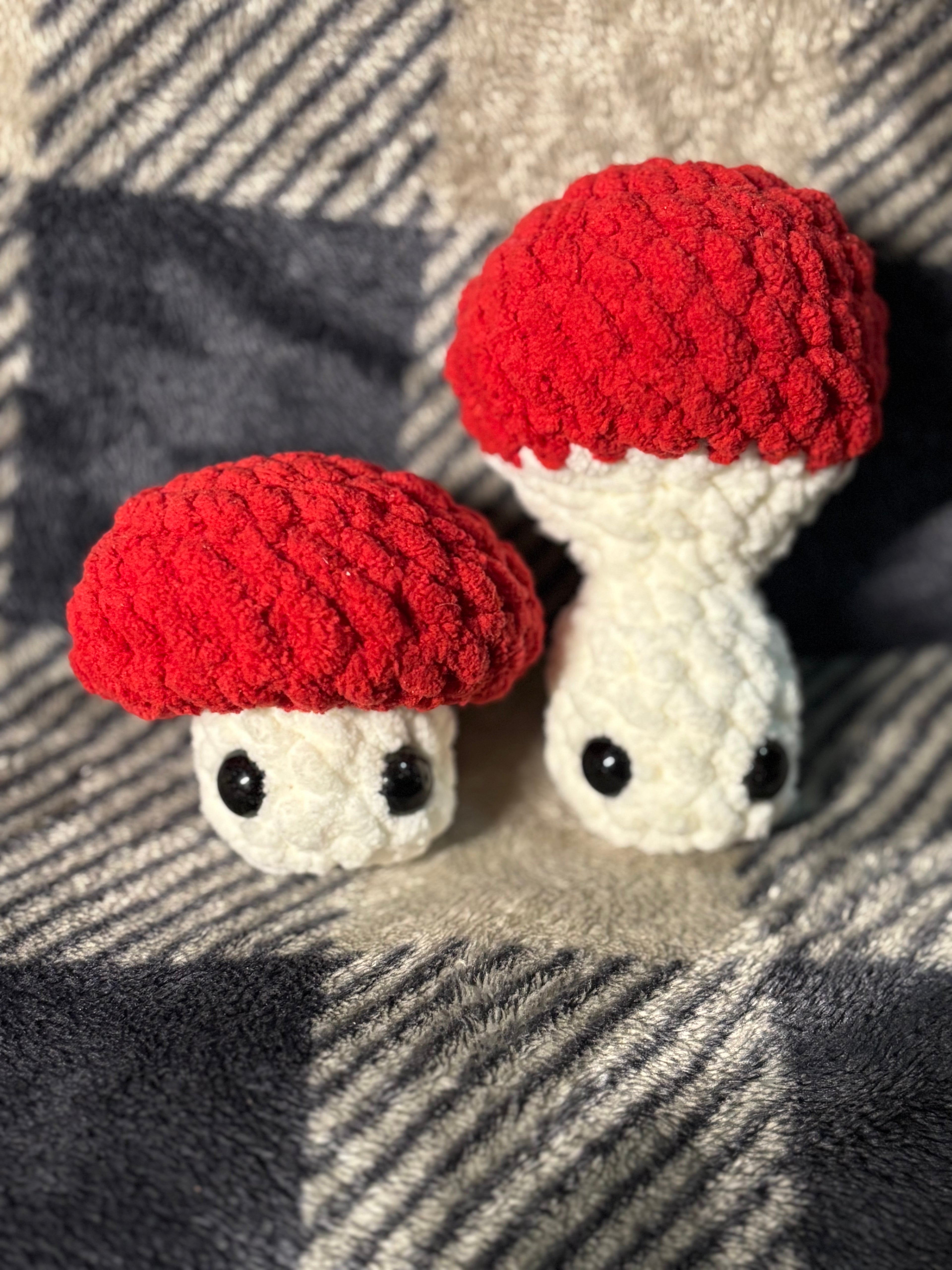 Shroomie Pop Familiar