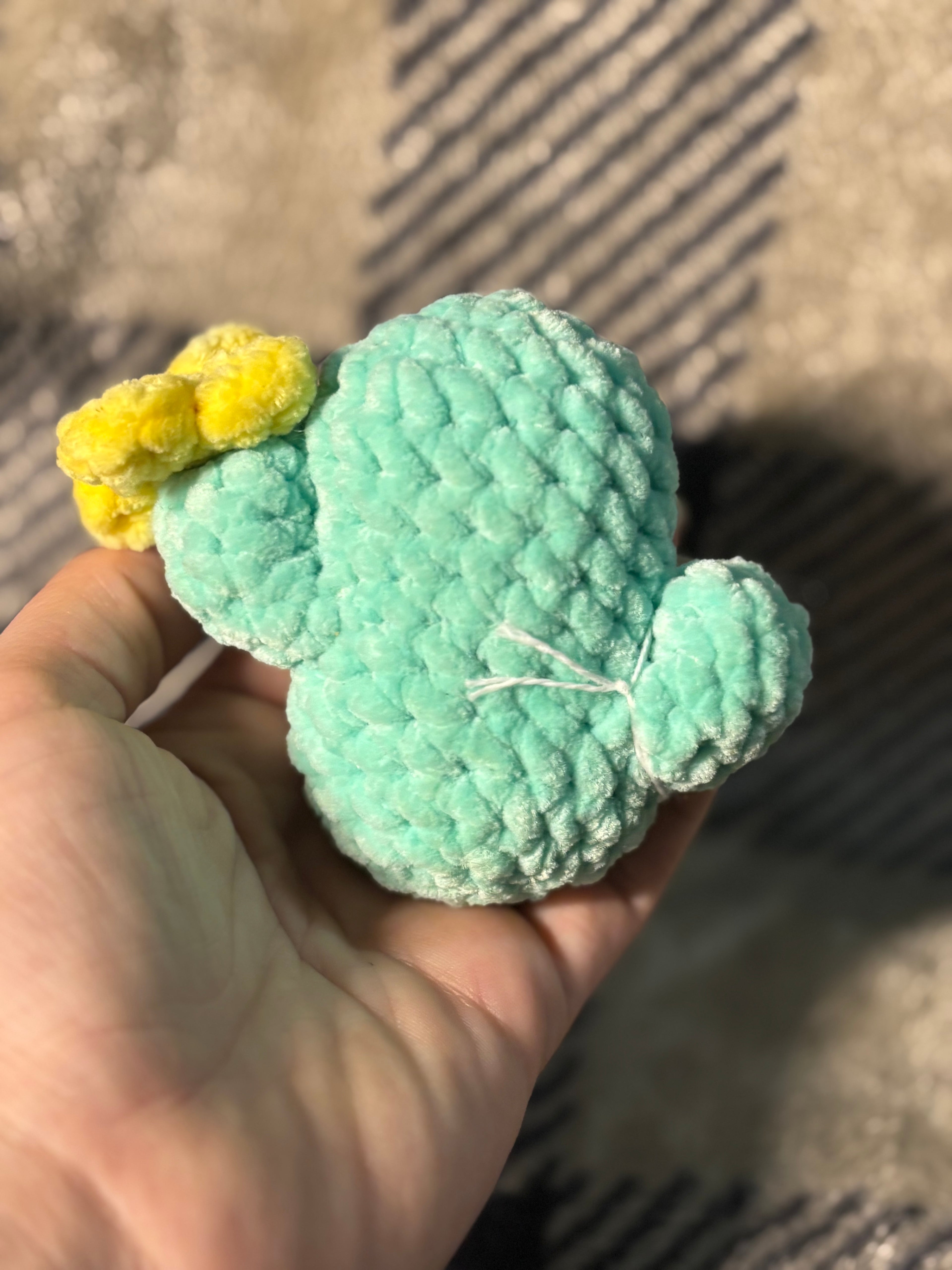 Mini Cactus Familiar