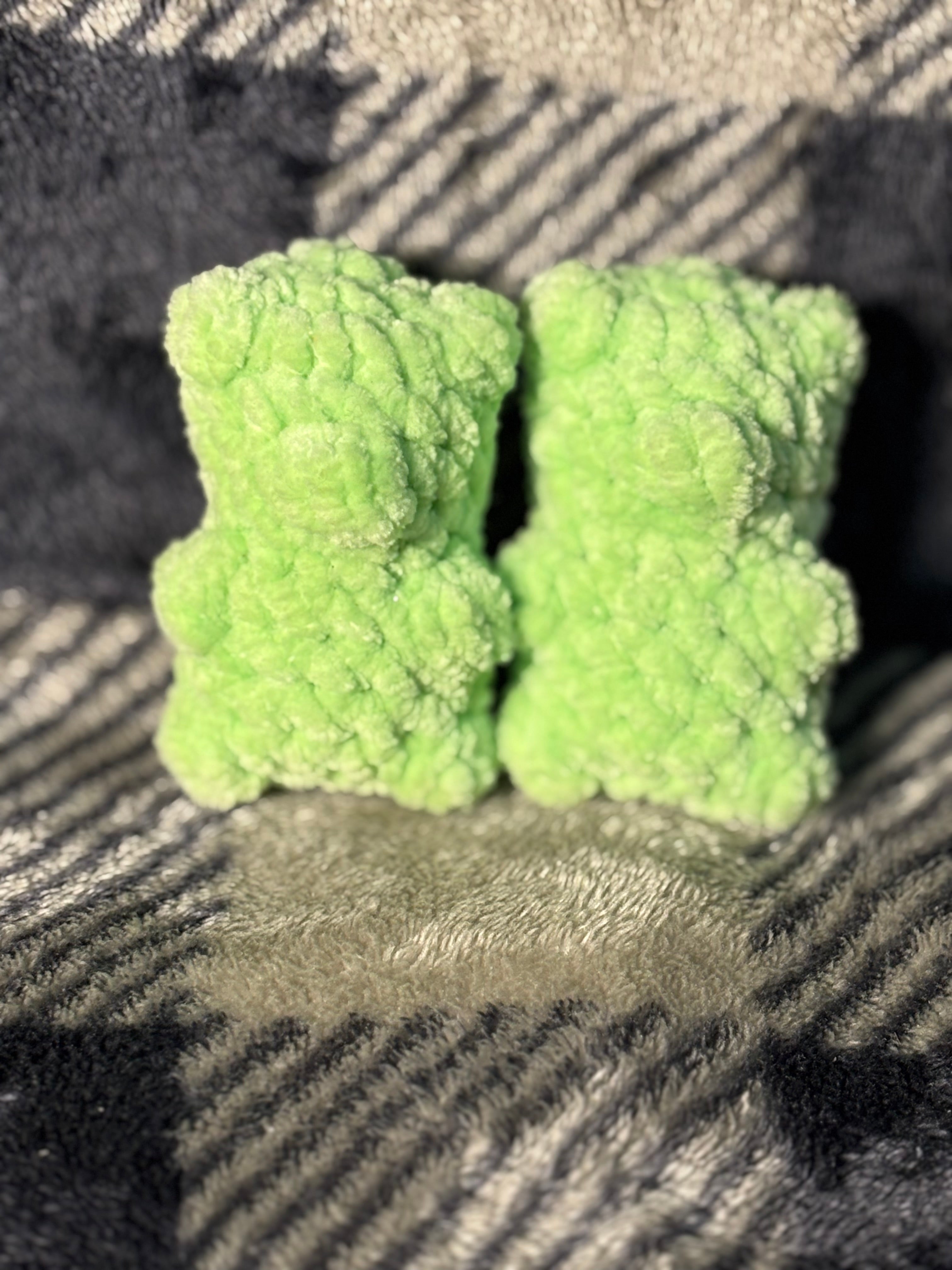 Tiny Gummy Bear Familiar (Lime)