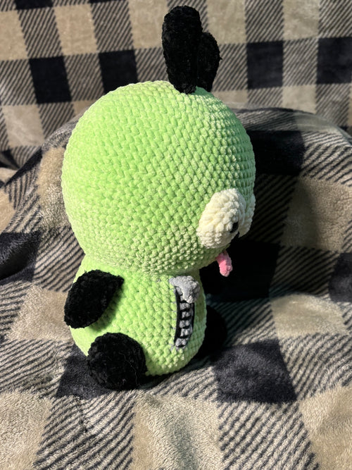 Chaotic Alien Gremlin Plush Familiar